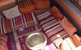 Booking And Hosting Medina